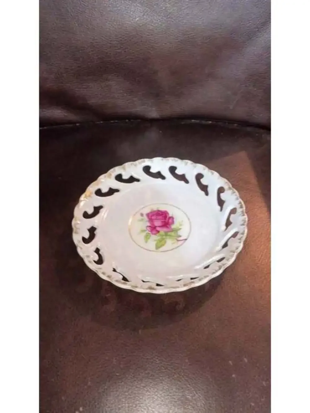 Cool Pick Vintage Porcelain Teacup Plate with Pink Floral Design